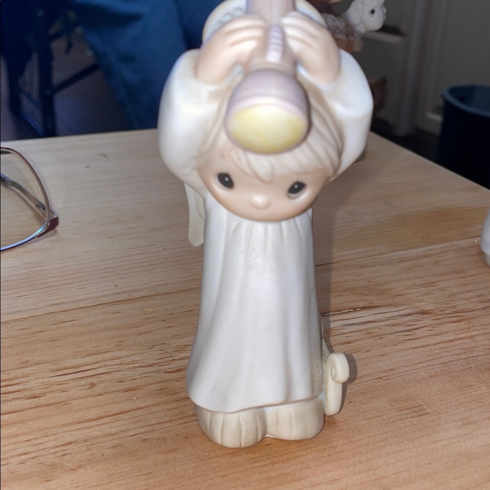 Vintage Jonathan and David “The Heavenly Light” Figurine 1980